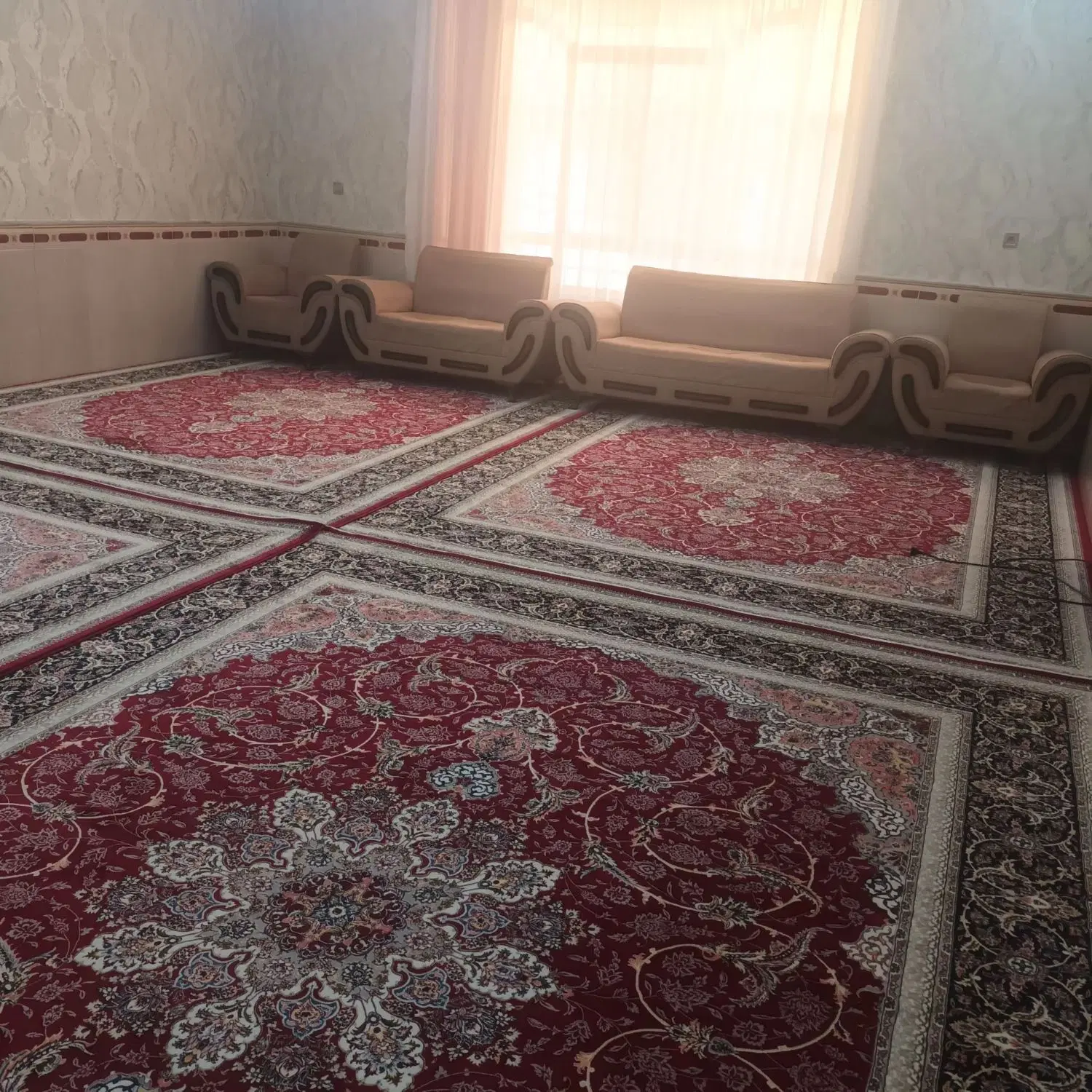 فرش گوهران قرمز کلاسیک حسینی آزادی|فرش|مشهد, آیت الله خامنهای|دیوار