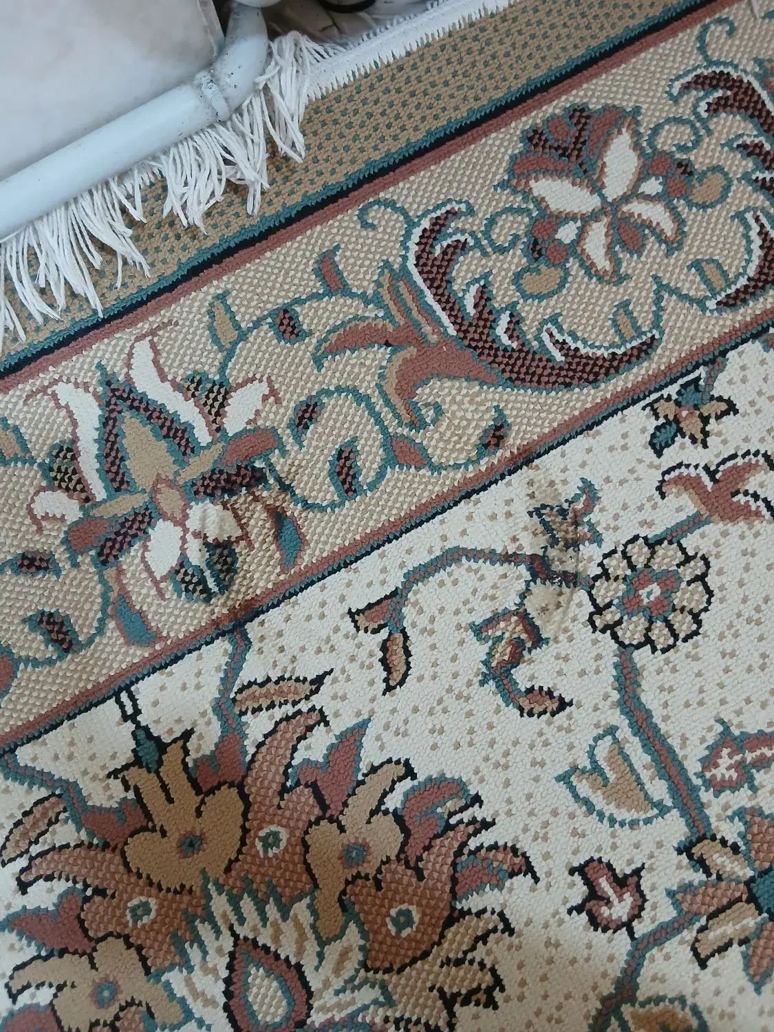 گلیم فرش اتاق،آشپزخانه.کناره تمیز|گلیم، جاجیم، گبه|پردیس, فاز ۳|دیوار