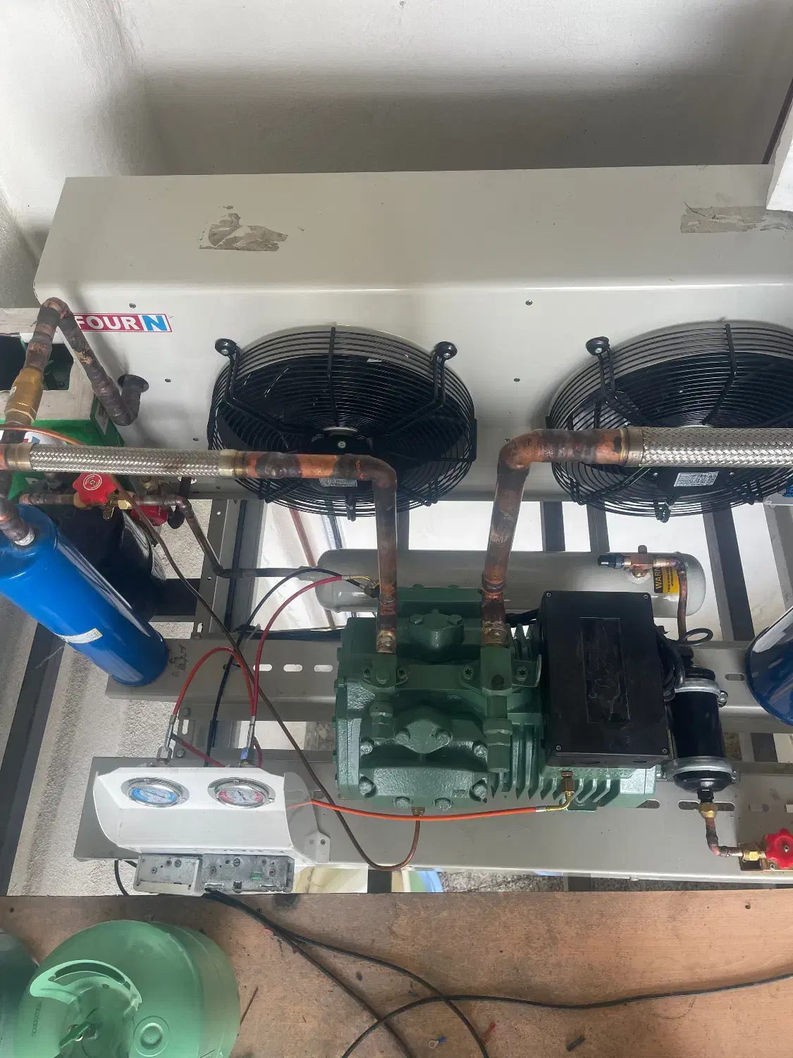 سردخانه چیلر تونل انجماد ایس بانک|ماشین‌آلات صنعتی|ارومیه, |دیوار