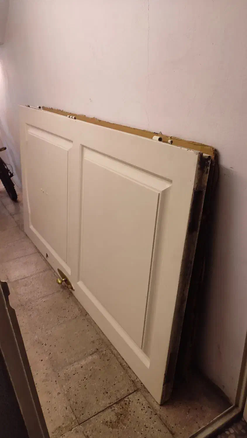 درب چوبی واحد|مصالح و تجهیزات ساختمان|تهران, هروی|دیوار