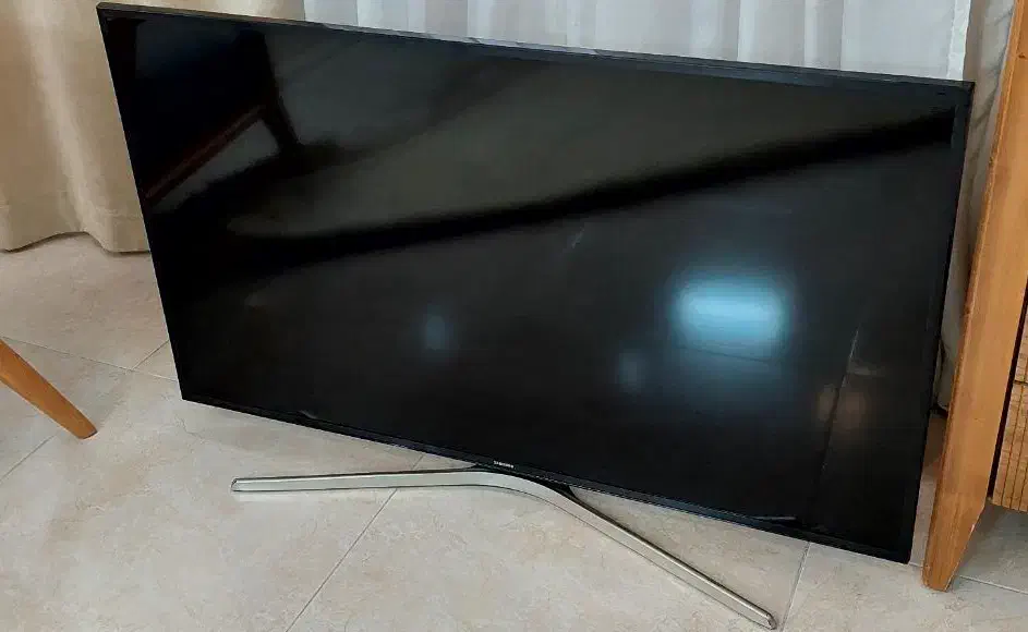 ال ای دی سامسونگ ۵۰ اینچ هوشمند فورکی در حد نو|تلویزیون و پروژکتور|فردیس, قریشی|دیوار