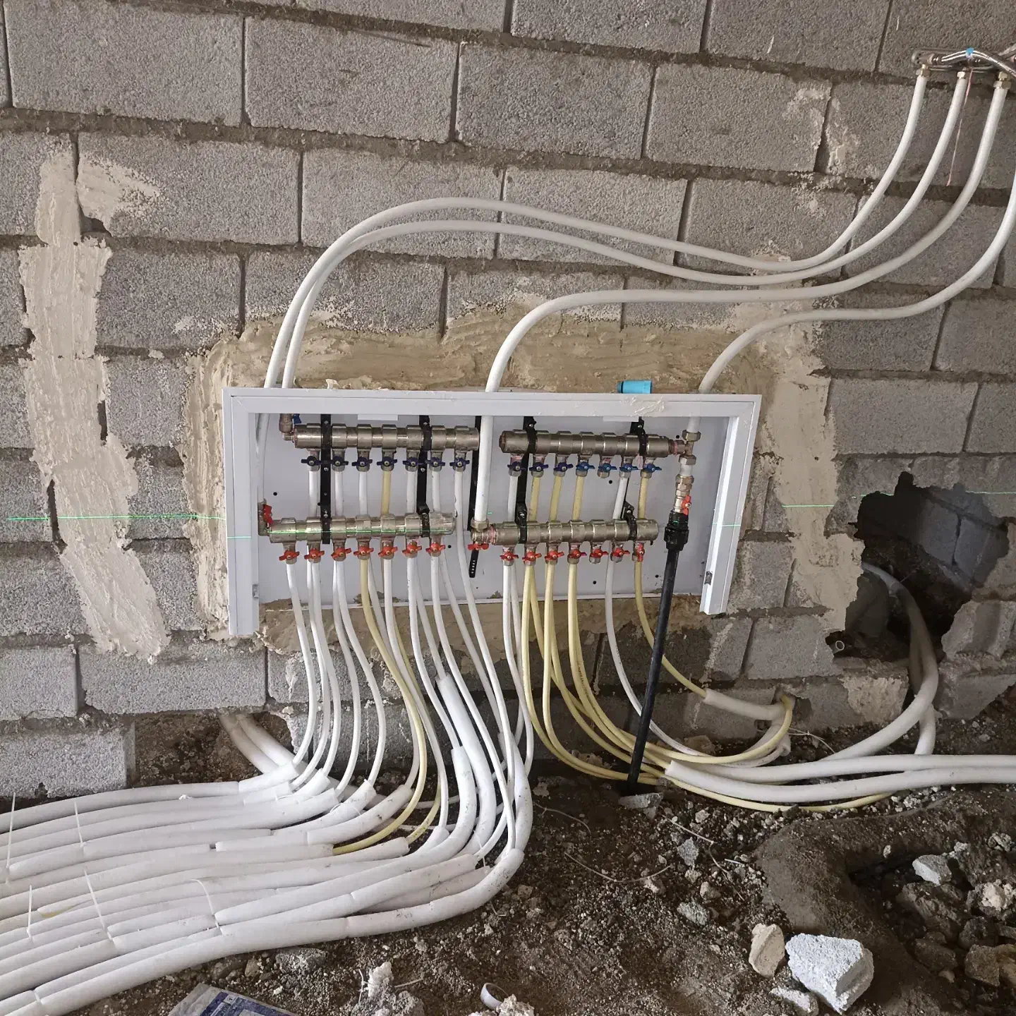 تاسیسات لوله کشی تخصصی|خدمات پیشه و مهارت|اهر, |دیوار