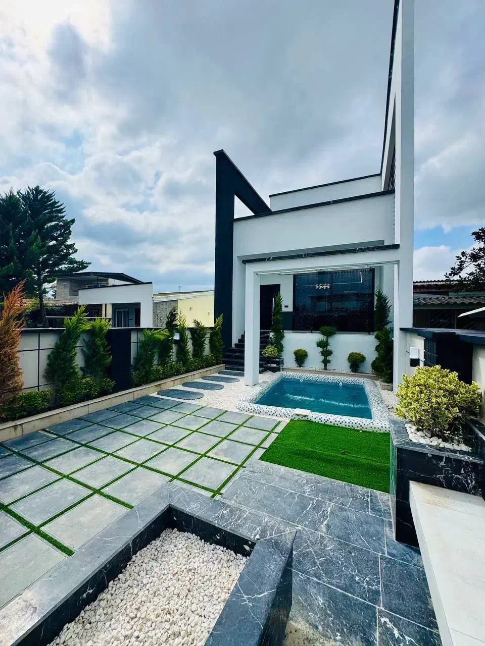 اگه دنبال ویلا خاص نمیگردی اینو نبین|فروش خانه و ویلا|آمل, |دیوار