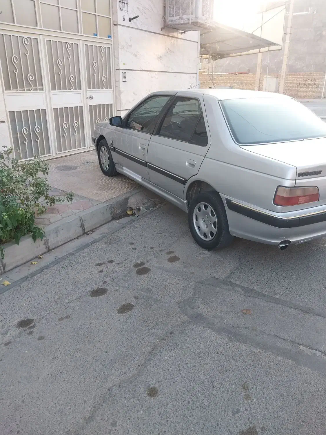 پژو پارس مدل ۸۳....|خودرو سواری و وانت|بیرجند, |دیوار