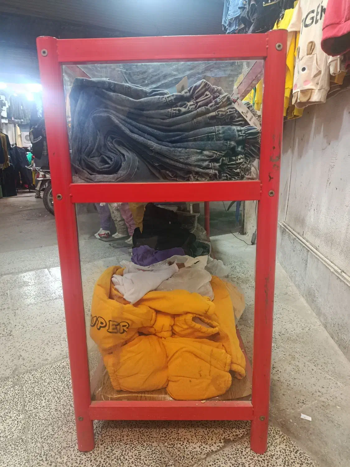 فروش لوازم مغازه ویترین رگال مانکن|فروشگاه و مغازه|نهاوند, |دیوار