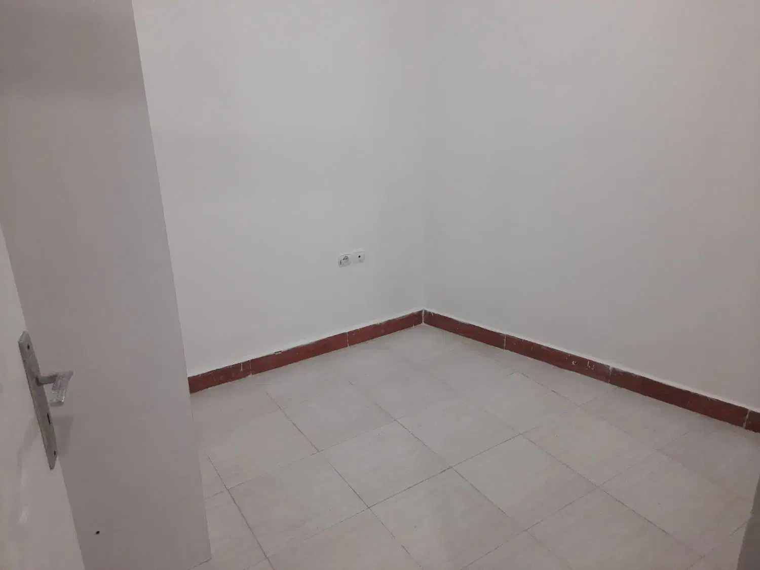 اجاره سوئیت با پارکینگ اختصاصی|اجارهٔ خانه و ویلا|رشت, حمیدیان|دیوار