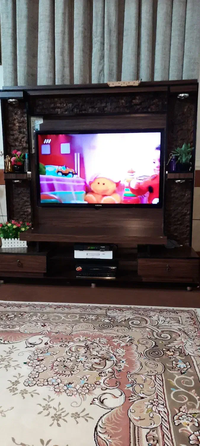 میزتلویزیون دوتا با قیمت خیلی مناسب|میز تلویزیون|چمران, |دیوار