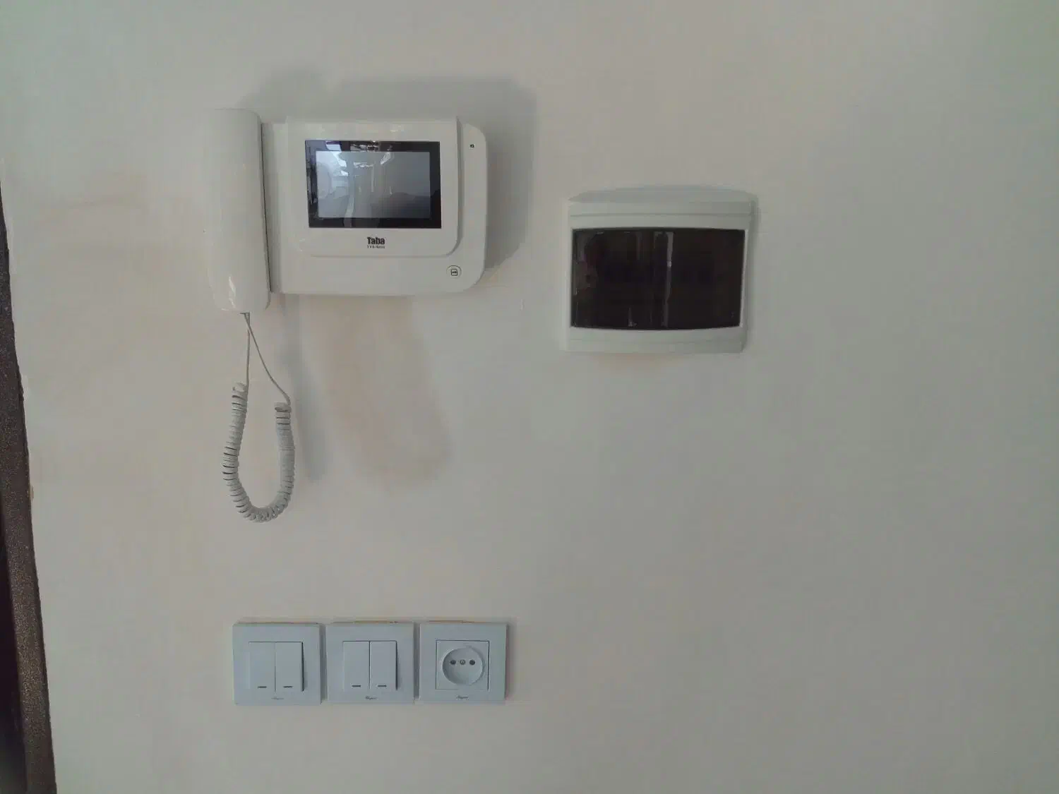 برقکار ساختمان و صنعتی با 30سال تجربه بصورت سیار|خدمات پیشه و مهارت|اسلام‌‌آباد غرب, |دیوار