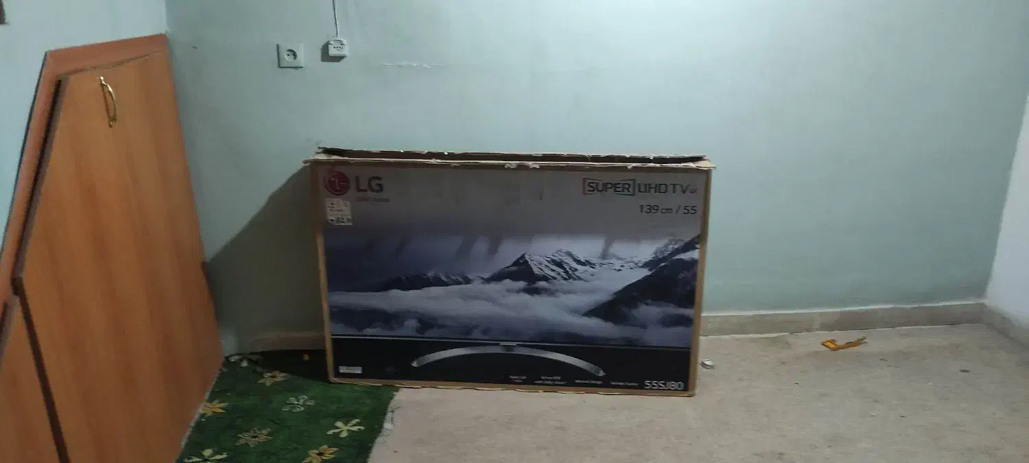 کارتن تلویزیون ال جی اصلی 4k|تلویزیون و پروژکتور|مشهد, کوثر|دیوار