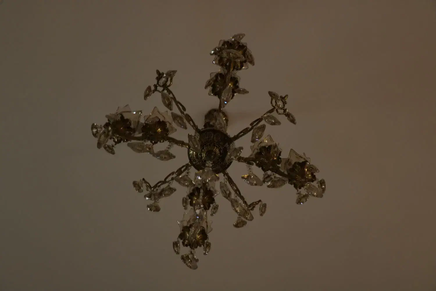 لوستر ۸ شاخه|لوستر و چراغ آویز|گرگان, |دیوار