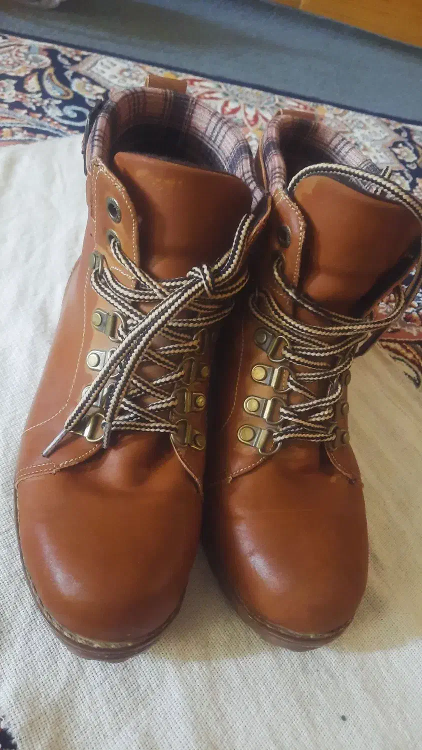 نیم بوت|کیف، کفش، کمربند|ساوه, |دیوار