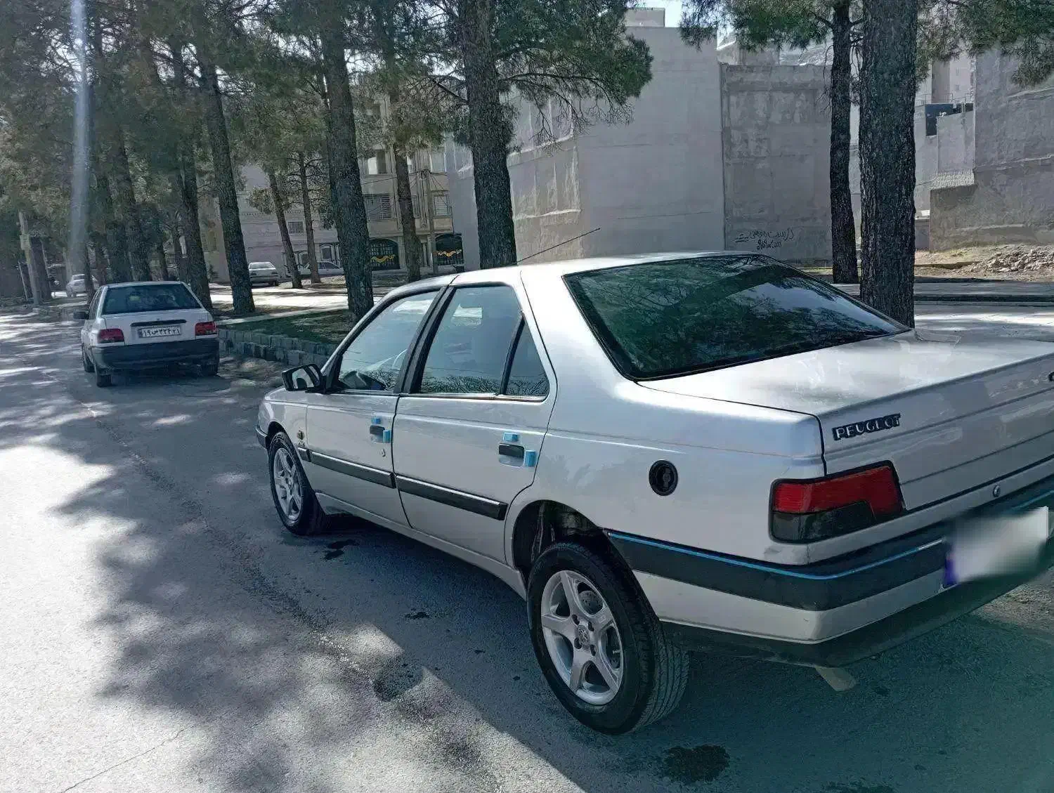 پژو 405|خودرو سواری و وانت|خرمآباد, |دیوار