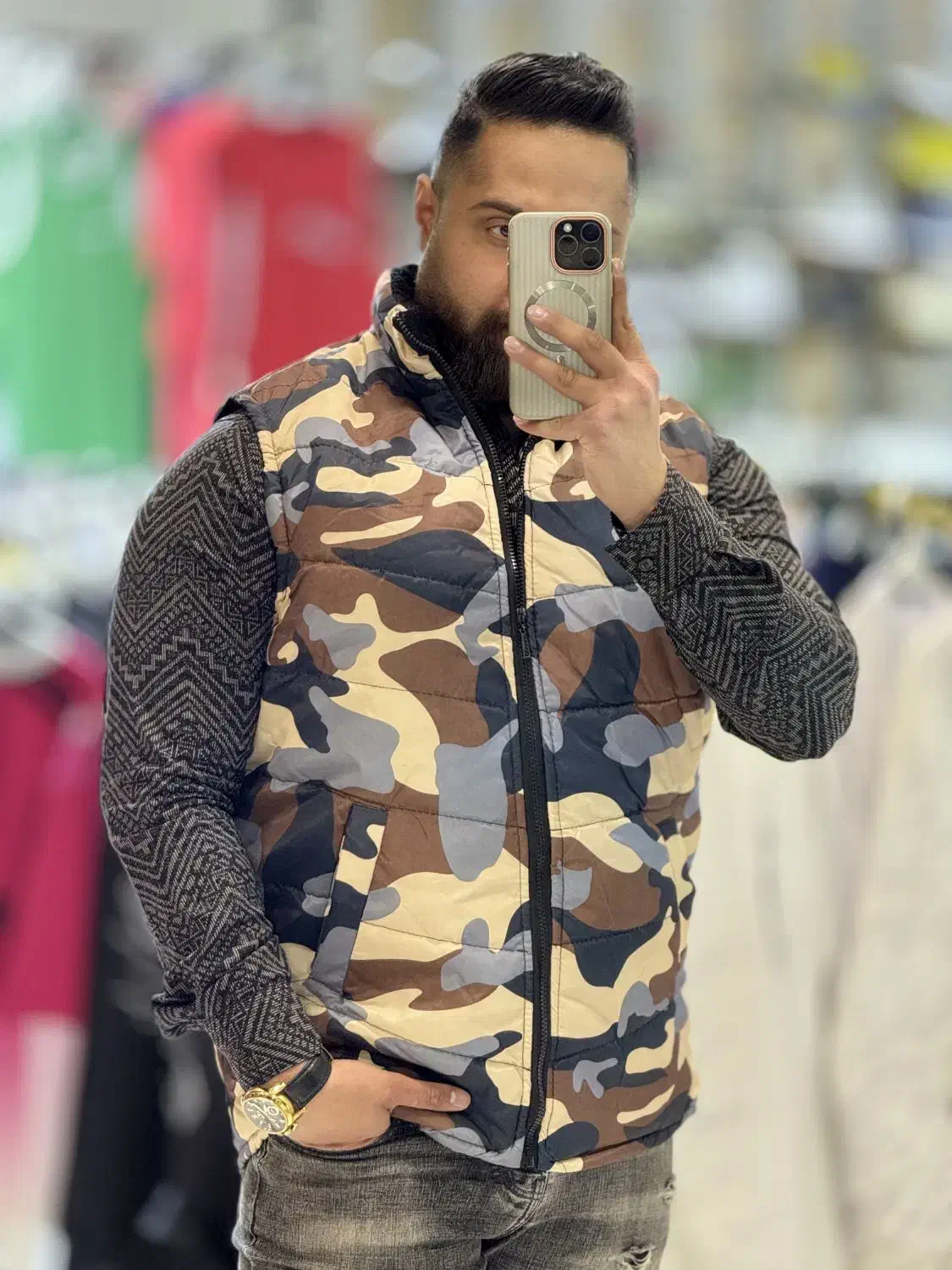 پافر چریکی طرح یک کتونی بازار جهاد امین|لباس|کرمانشاه, |دیوار