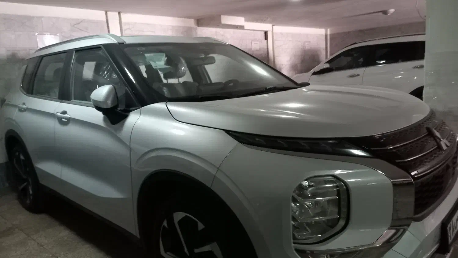 میتسوبیشی اوتلندر H line دو دف فول صفر خشک|خودرو سواری و وانت|تهران, شهرآرا|دیوار