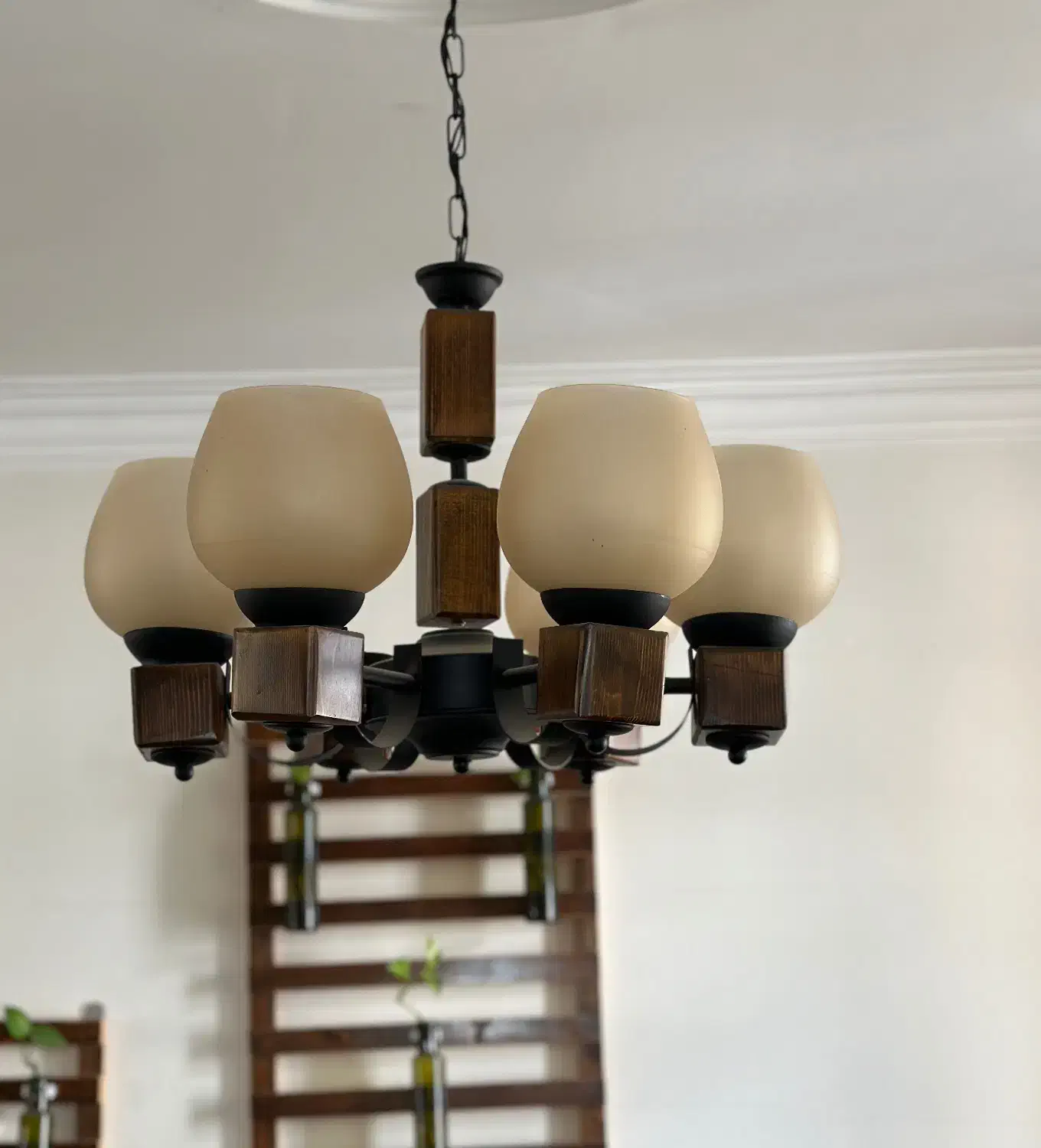 لوستر|لوستر و چراغ آویز|هشتگرد, فاز ۲ مهستان|دیوار