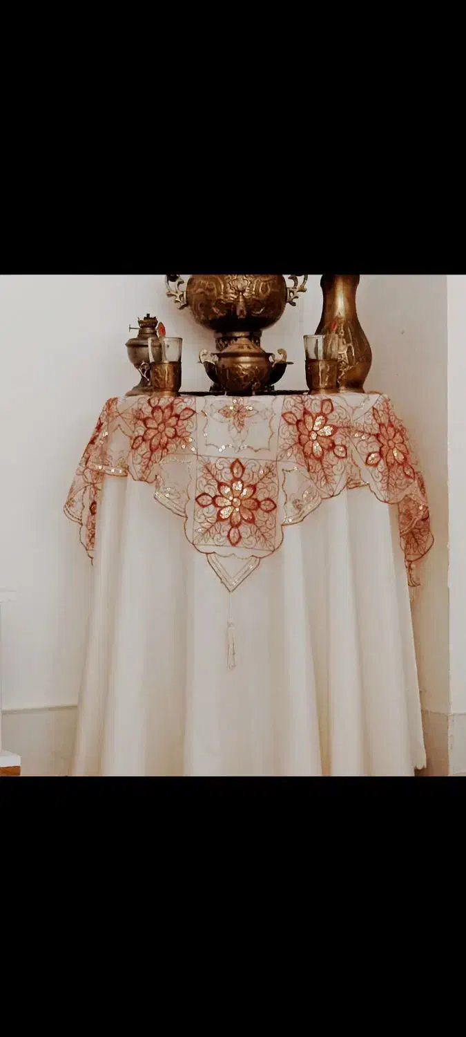 میز خاطره با ساتن و رومیزی|صنایع دستی و سایر لوازم تزئینی|بیرجند, |دیوار