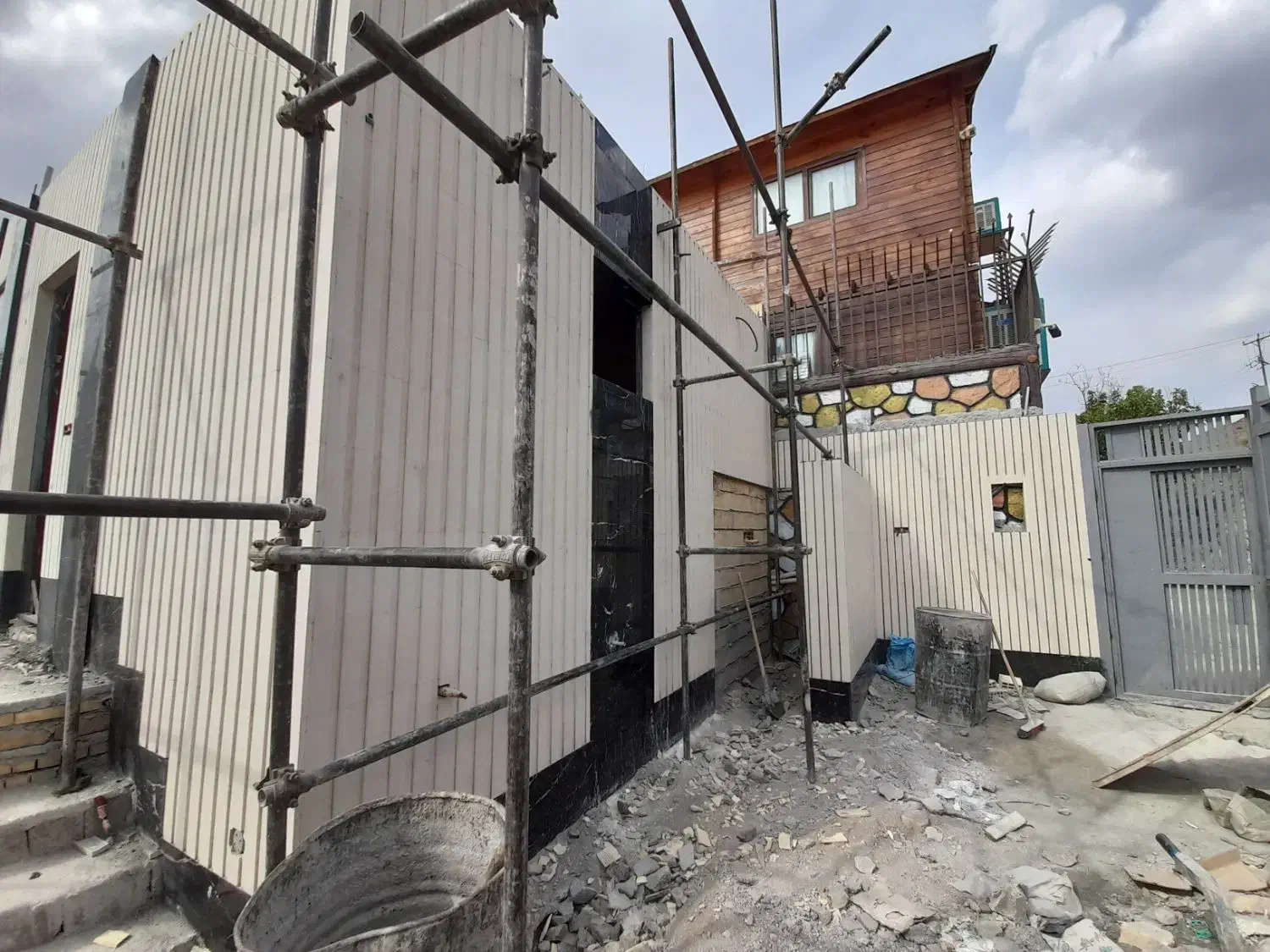 نماشویی نما پاک|خدمات نظافت|شهرکرد, |دیوار