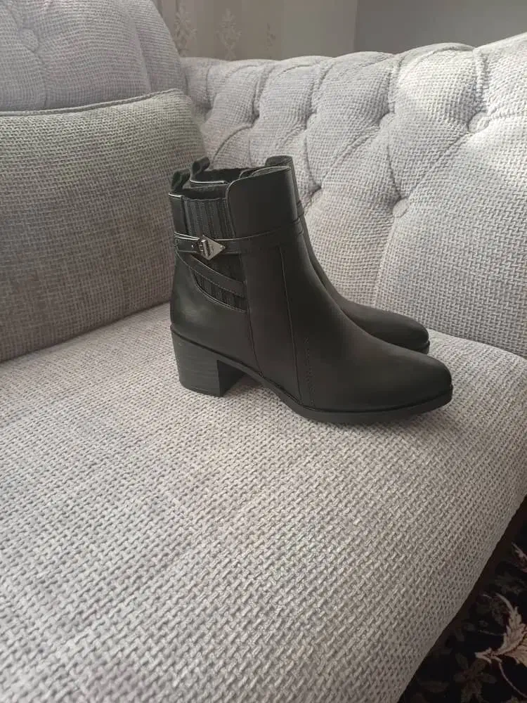 نیم بوت|کیف، کفش، کمربند|فولادشهر, C3|دیوار