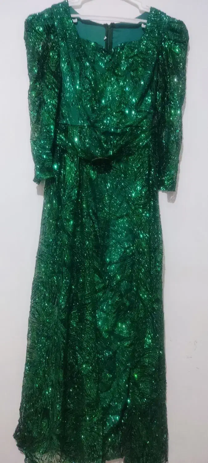 لباس مجلسی|لباس|رباطکریم, الارد|دیوار