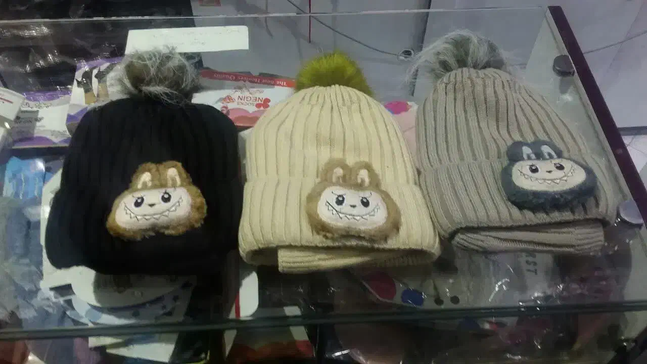 کلاه و شالگردن لبوبو،کلاه تک،هدبند،جوراب،شلوار گرم|کفش و لباس بچه|مشهد, کوی المهدی|دیوار