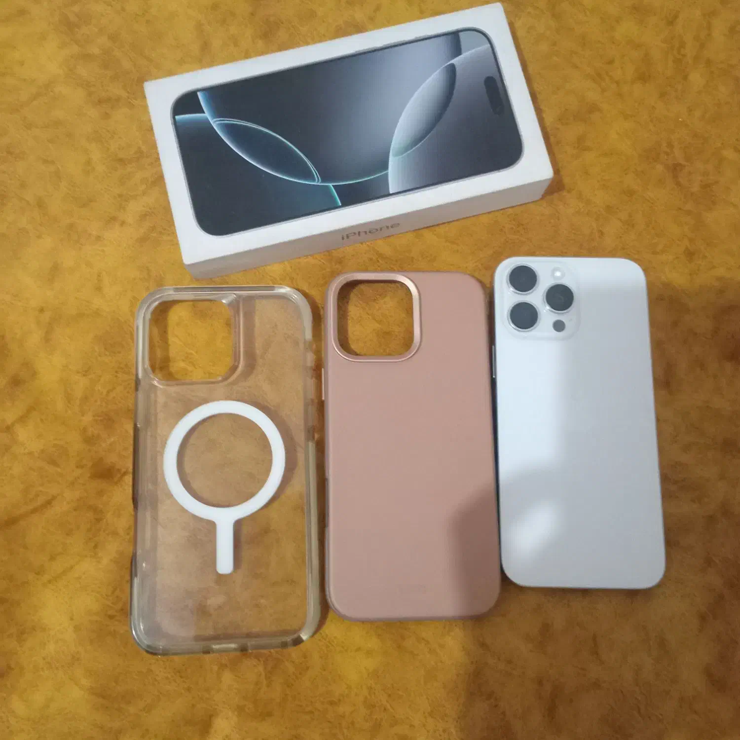 اپل iPhone 16 Pro Max با حافظهٔ ۲۵۶ گیگابایت|موبایل|اسلام‌شهر, زرافشان|دیوار