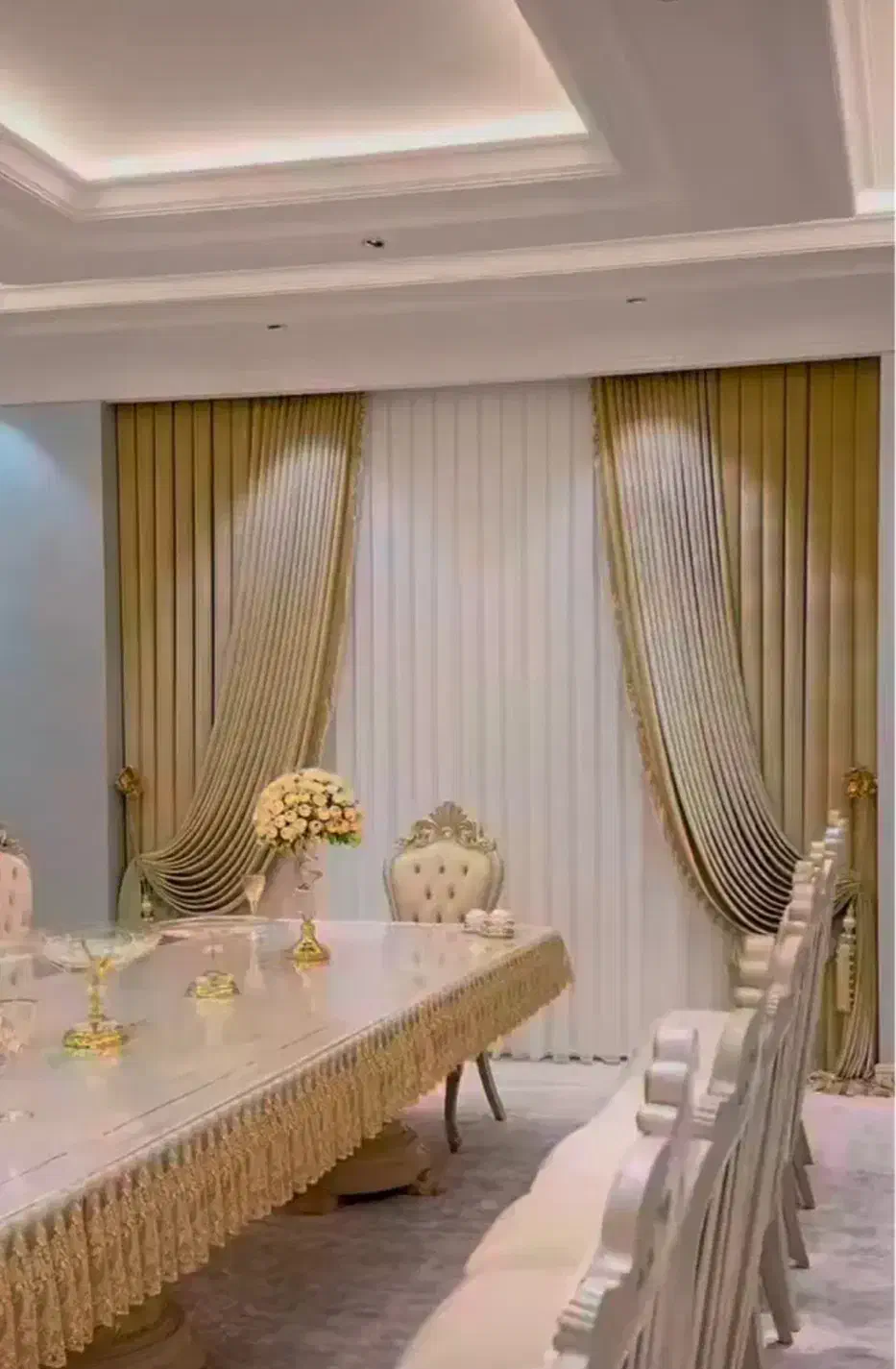 پرده(شستشو و نصب)|پرده، رانر، رومیزی|کاشان, دروازه جوشقان|دیوار