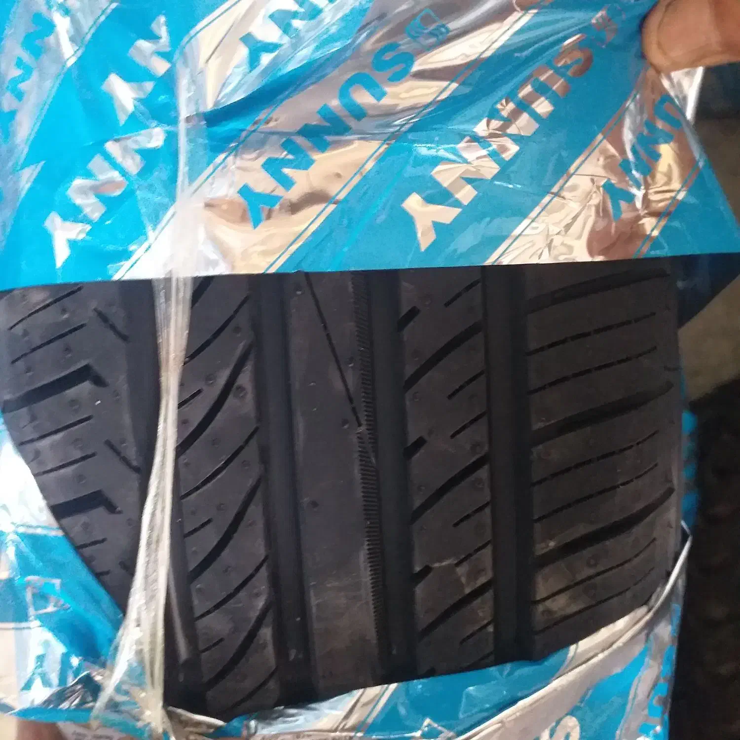 لاستیک سواری و وانت|قطعات یدکی و لوازم جانبی|قشم, |دیوار