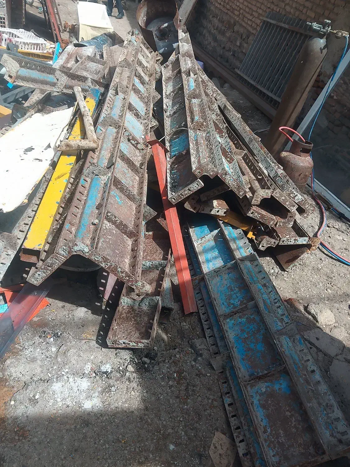 ظایات آهن مس آلومینیوم لاک کارتون|عمده‌فروشی|نوشهر, |دیوار