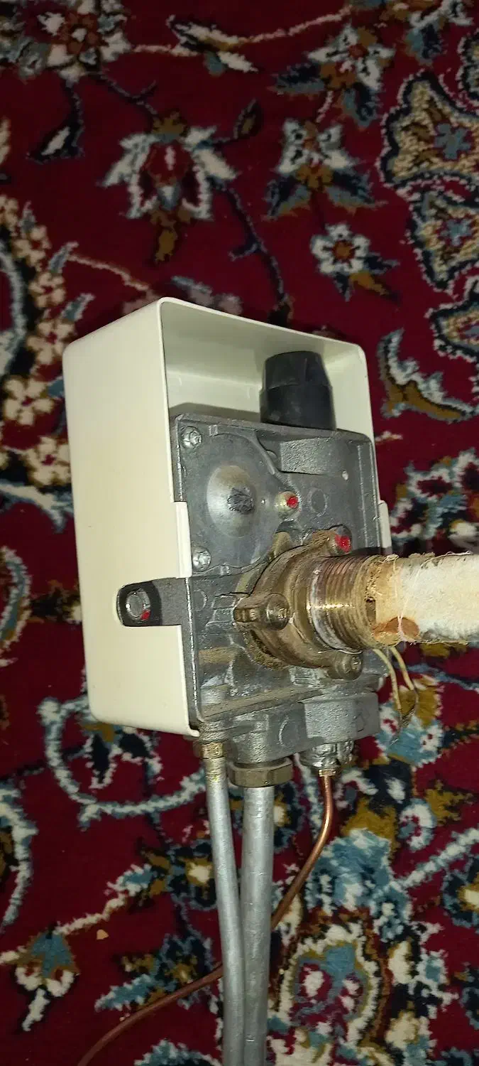 کاربرات آبگرمکن مخزنی 50لیتری|آبگرمکن، پکیج، شوفاژ|لنجان, |دیوار