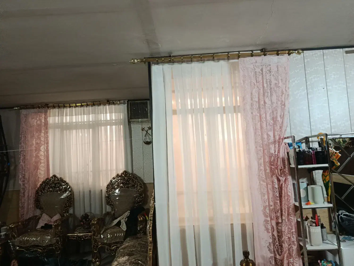 دوعدد پرده و والان پرده دو عدد|پرده، رانر، رومیزی|کرج, شهرک الهیه|دیوار