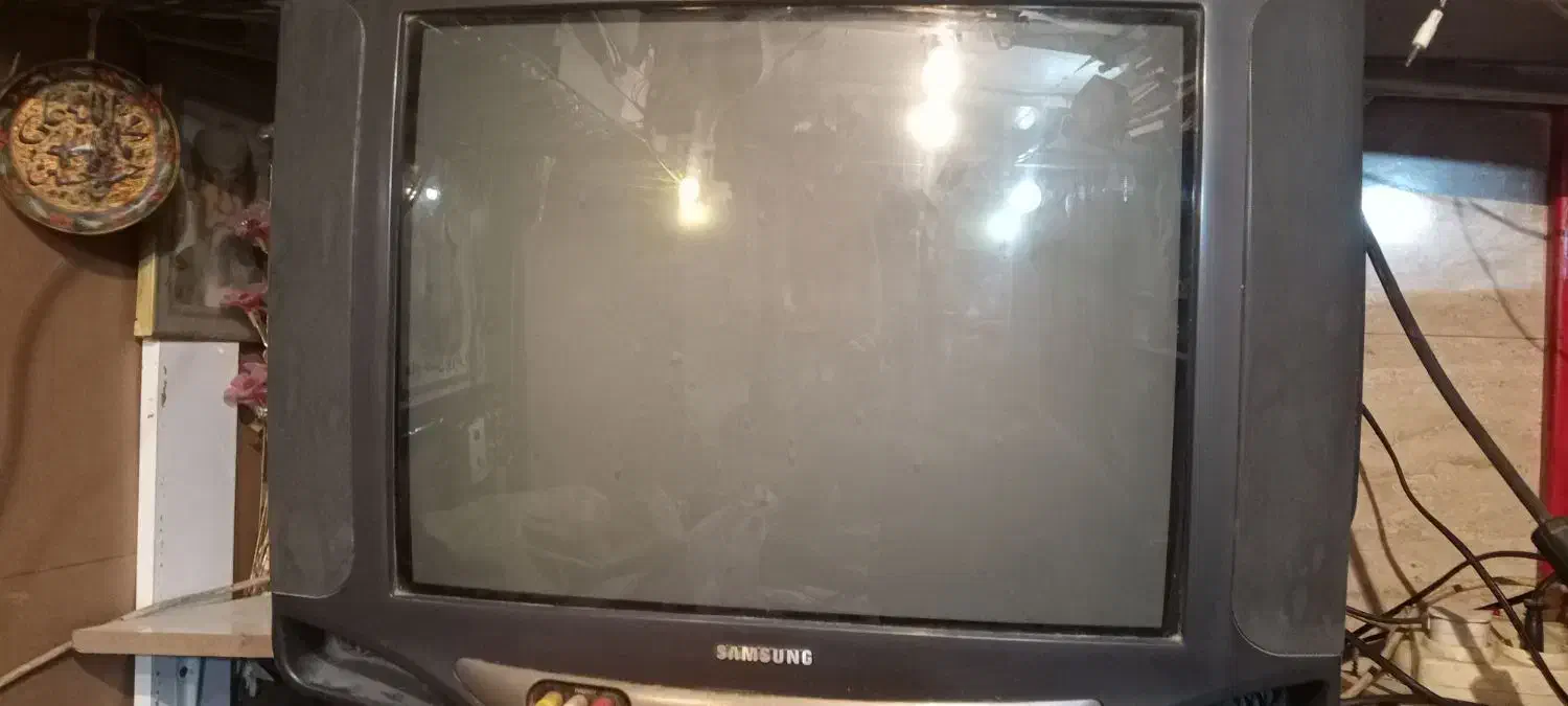 تلویزیون سامسونگ قدیمی|تلویزیون و پروژکتور|قم, شاه سید علی|دیوار
