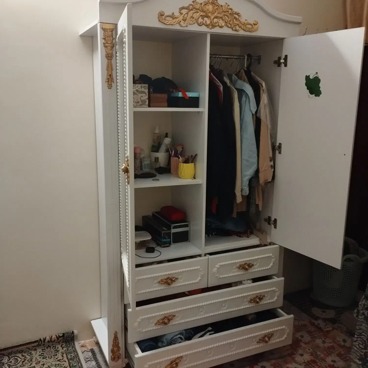 کمد|جاکفشی، کمد، دراور|باغستان, |دیوار