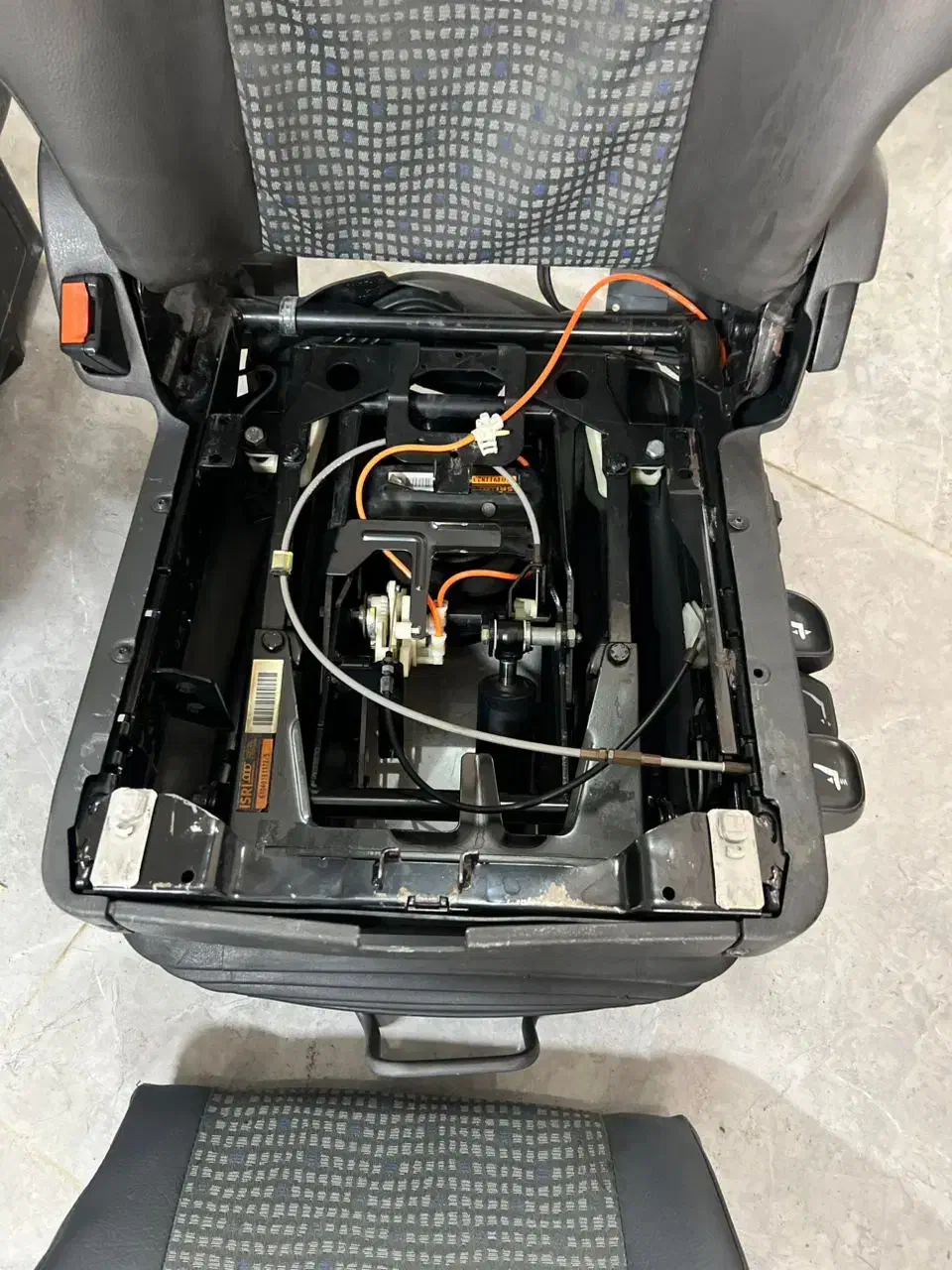 صندلی بادی کامیون|قطعات یدکی و لوازم جانبی|سبزوار, قاضی زاد|دیوار