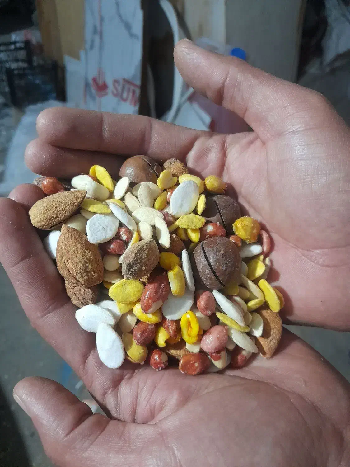 اجیل شب عیدی|خوردنی و آشامیدنی|رباطکریم, مسکن مهر آبشناسان|دیوار