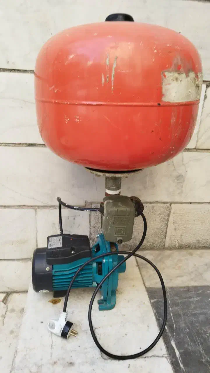 پمپ کامل آب با مخزن و سوئیچ|مصالح و تجهیزات ساختمان|تهران, دردشت|دیوار