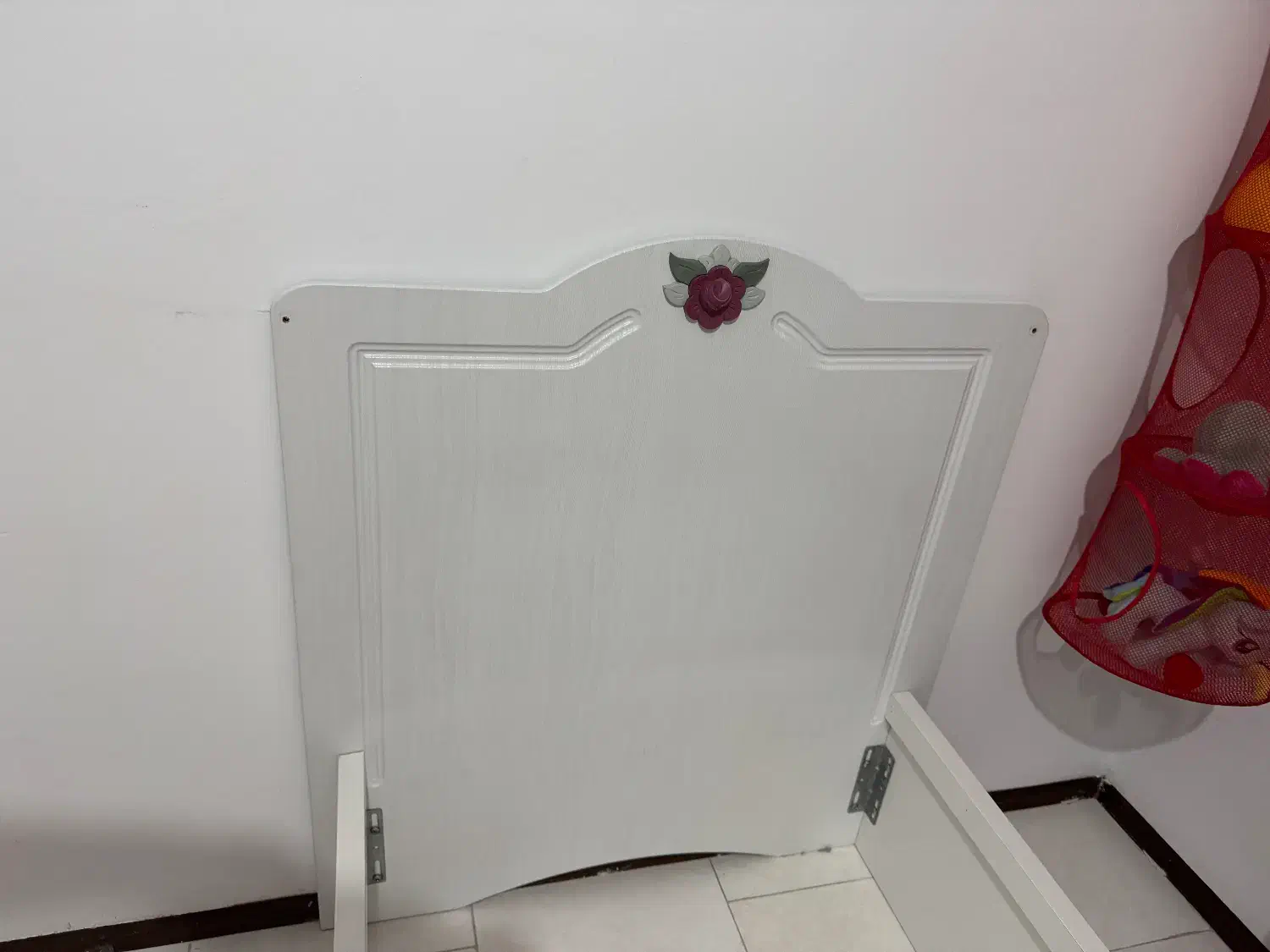 تخت نوجوان (نود سانت دردومتر) باتشک|تخت و سرویس خواب|پردیس, فاز ۱۱|دیوار