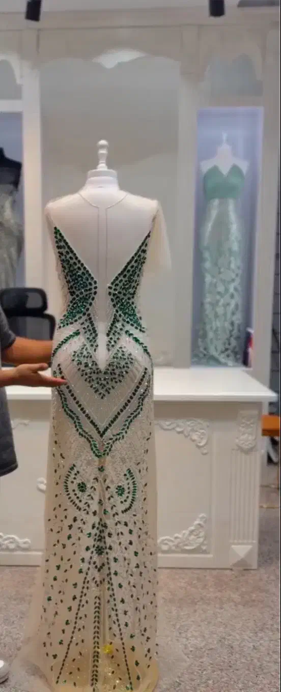 مجلسی زیبا|لباس|تهران, تجریش|دیوار