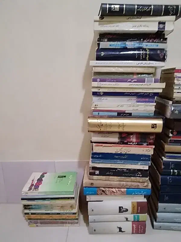 فروش کتابخانه شخصی|کتاب و مجله تاریخی|اراک, |دیوار