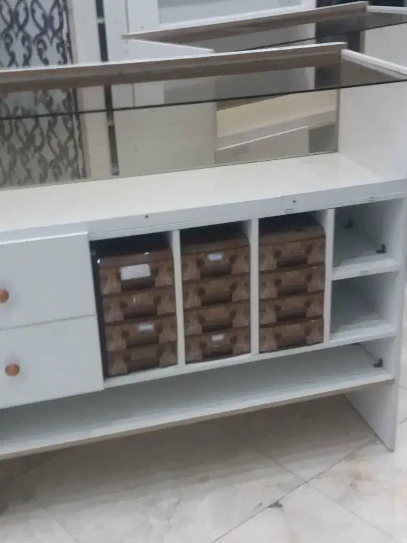 میز پیشخوان ویترین کابینت کشویی|فروشگاه و مغازه|هشتگرد, فاز ۱ مهستان|دیوار