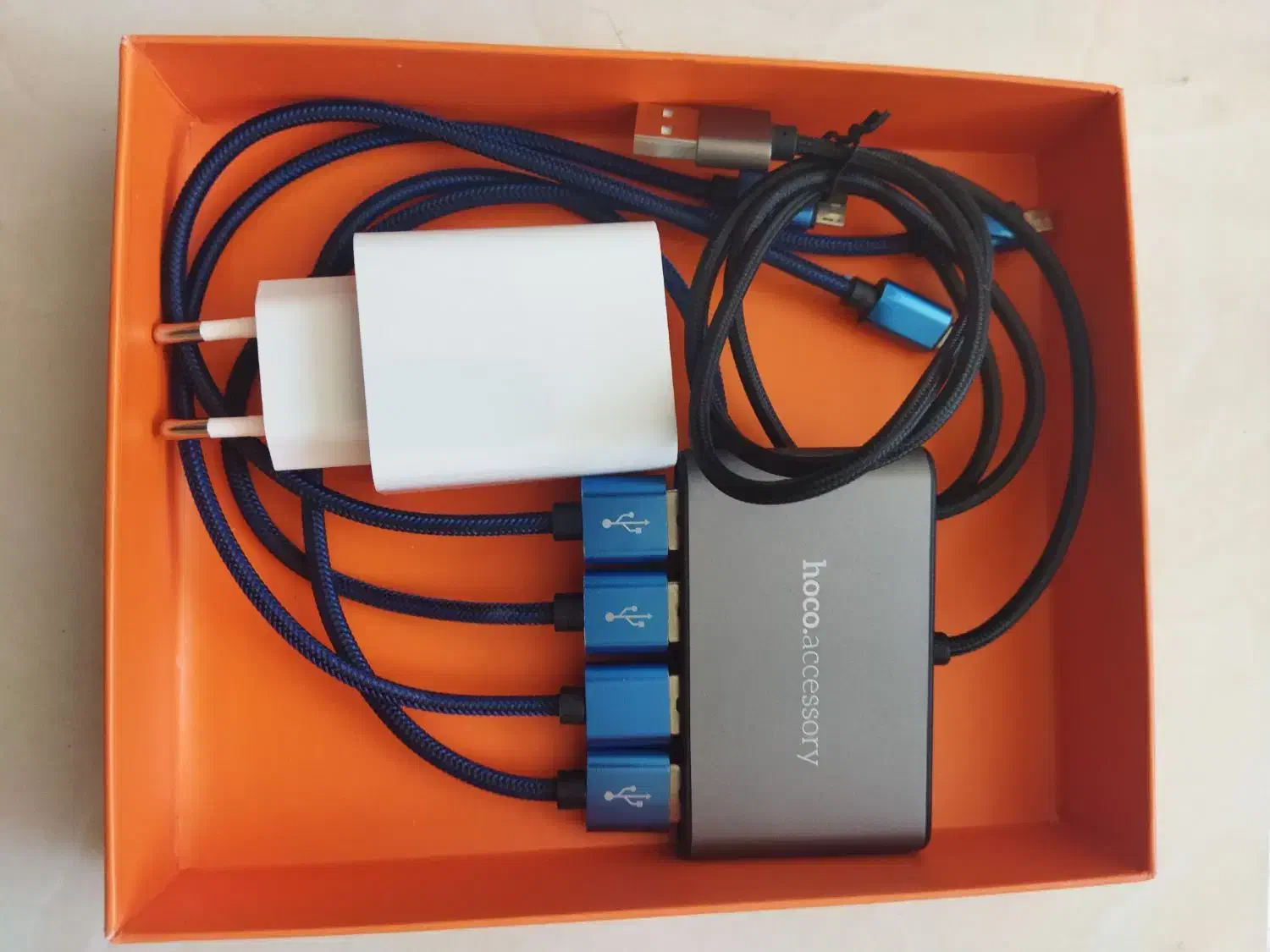 هاب شارژ.  یک به ۴|لوازم جانبی موبایل و تبلت|گلبهار, شهر جدید گلبهار|دیوار