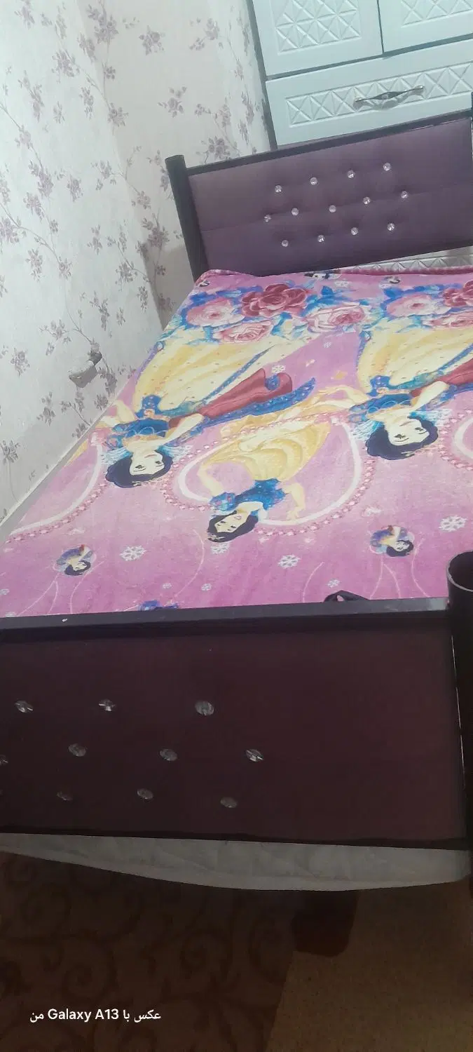 تخت|تخت و سرویس خواب|سمنان, |دیوار