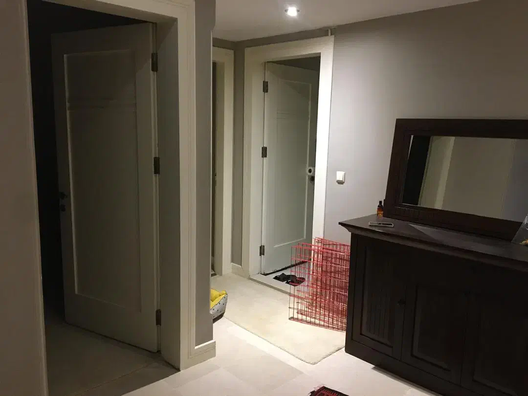 آپارتمان سه خوابه فول تخلیه املاک هستم