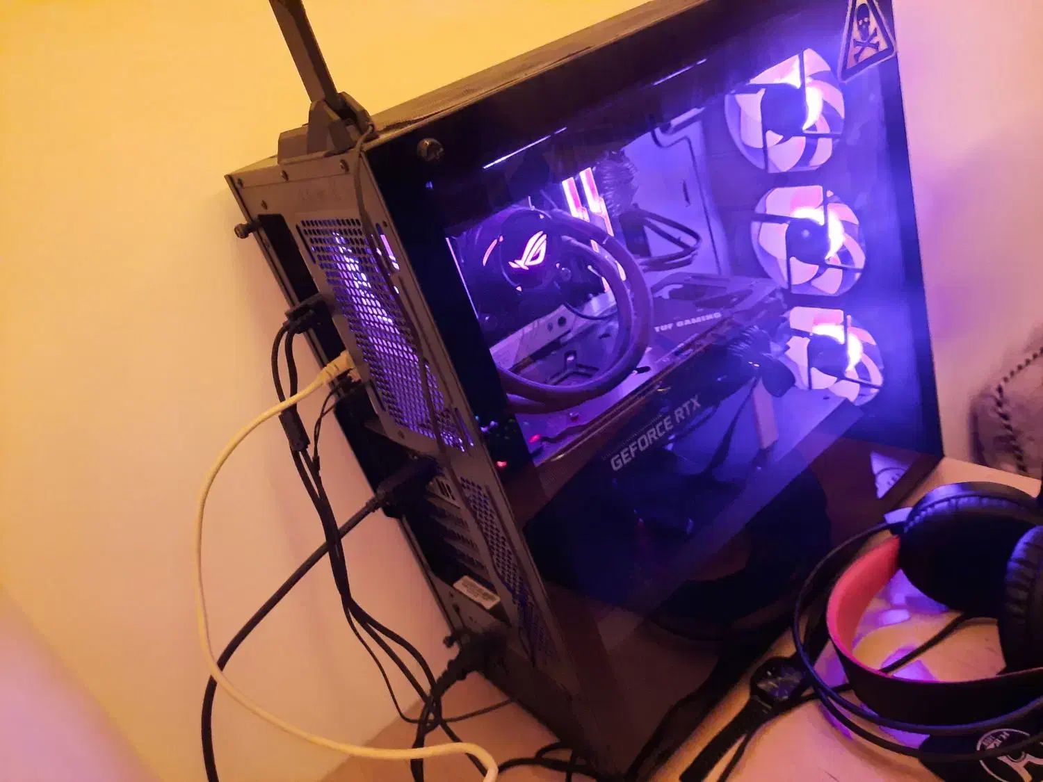 کیس گیمینگ|رایانه رومیزی|سنندج, |دیوار