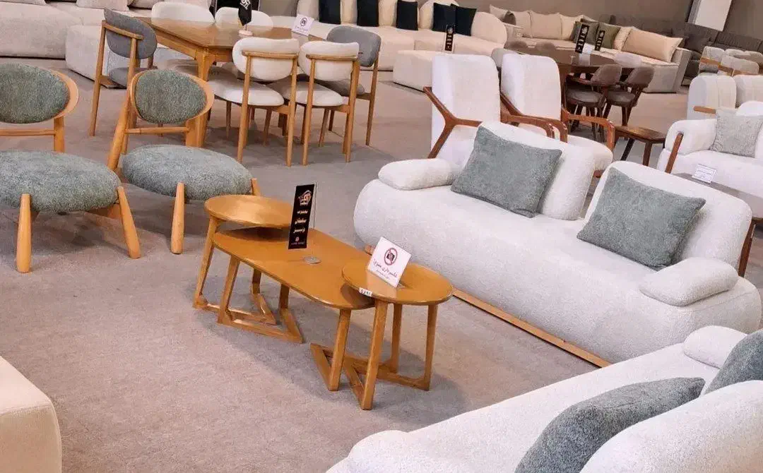 مبل راحتی/مینیمال پینترستی/با پاف و جلومبلی شرکتی|مبلمان خانگی و میز عسلی|مشکیندشت, |دیوار