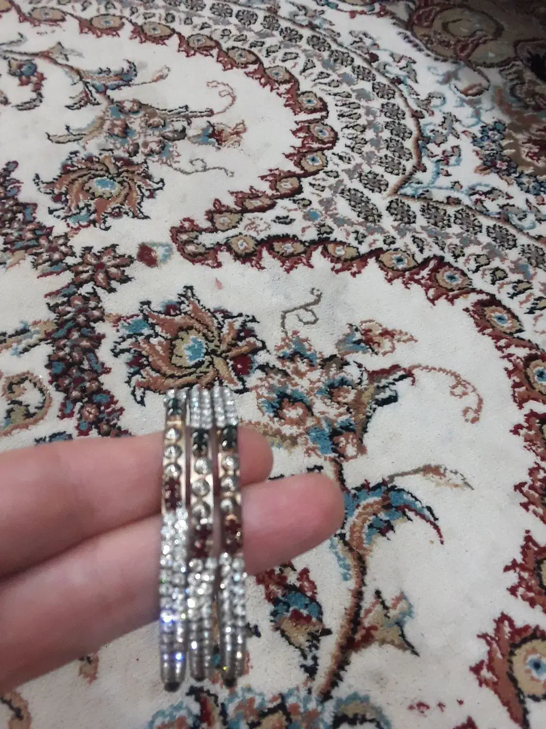 النگو|جواهرات|شاهین‌شهر, مسکن مهر|دیوار