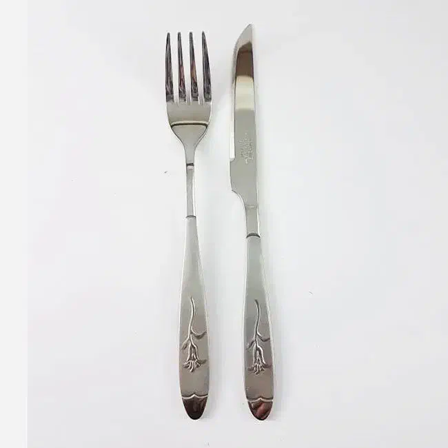 قاشق چنگال و کارد وچنگال نیوهوم مدل گل میخک|ظروف سرو و پذیرایی|یزد, |دیوار