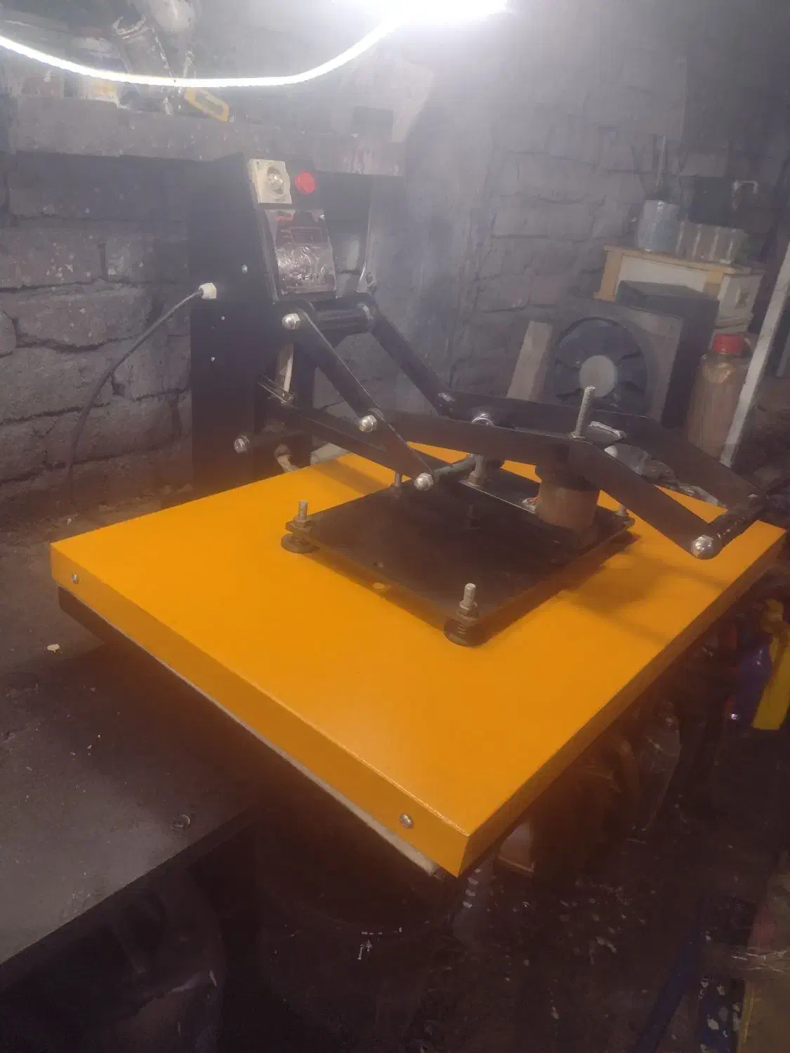 اتو. اطو.  پرسی مگنتی|ماشینآلات صنعتی|بهارستان, |دیوار