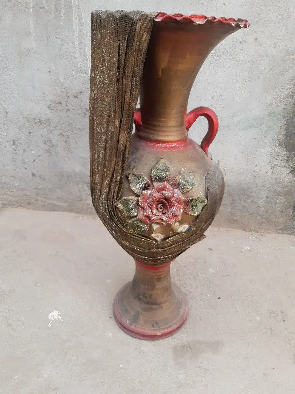 گلدان سفالی بزرگ کنار سالنی|صنایع دستی و سایر لوازم تزئینی|قم, دروازه کاشان|دیوار