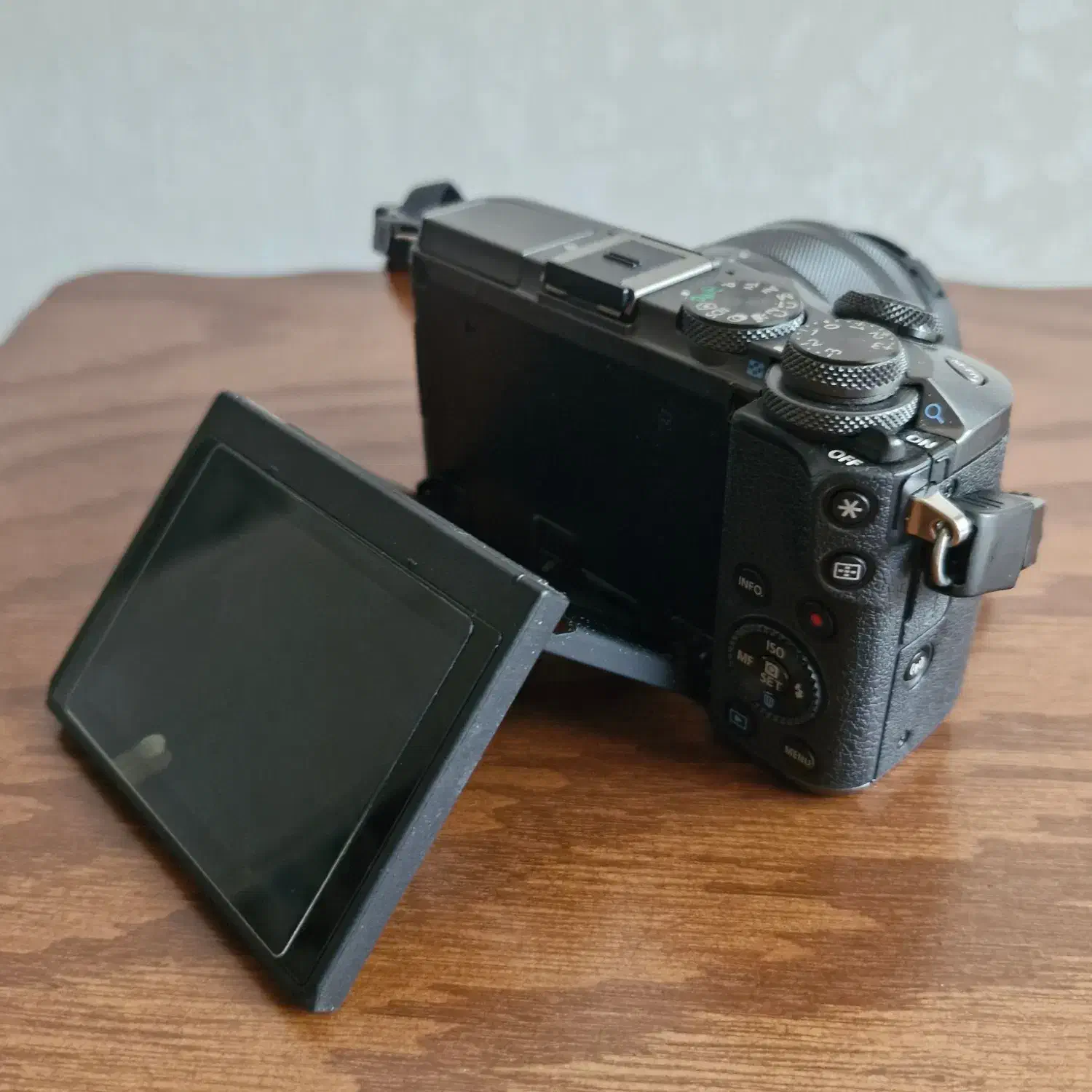 دوربین Canon EOS M6 عین نو|دوربین عکاسی و فیلم‌برداری|میانه, |دیوار