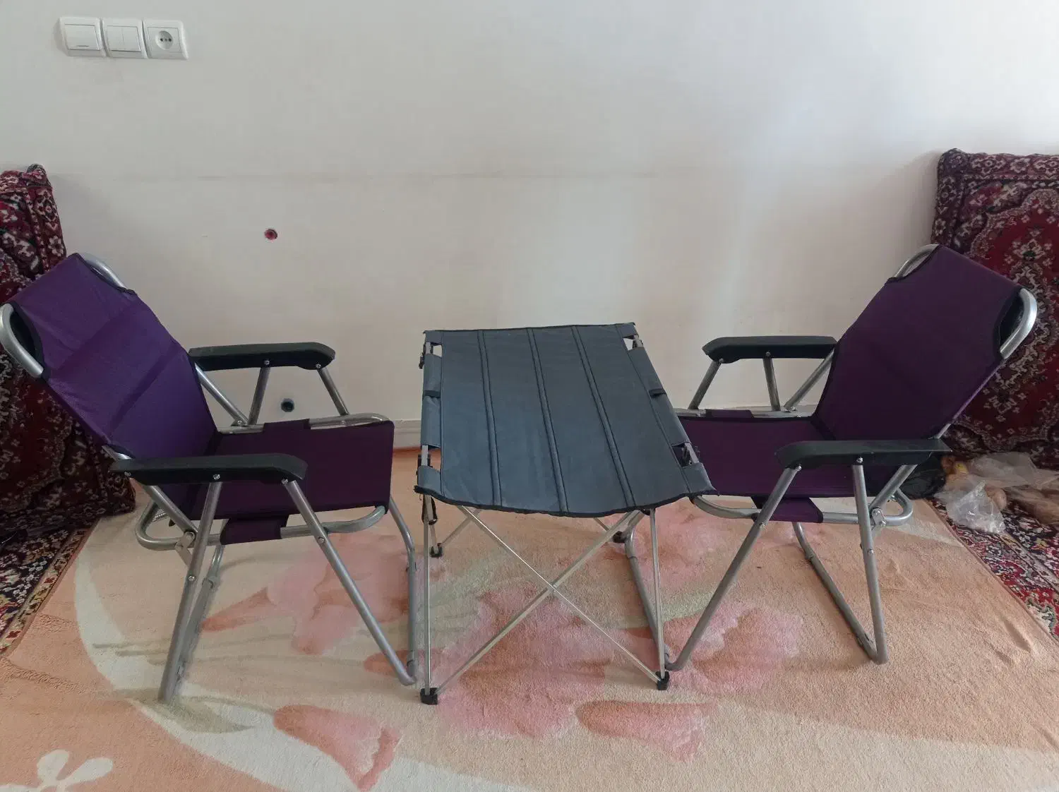 صندلی و میز وزیرانداز|صندلی و نیمکت|ملایر, |دیوار